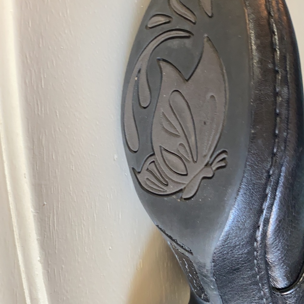 Barn Crown Black clogs. - Picture 6 of 7